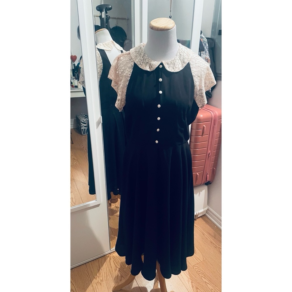 Unique Vintage black and cream dress size Large Medium